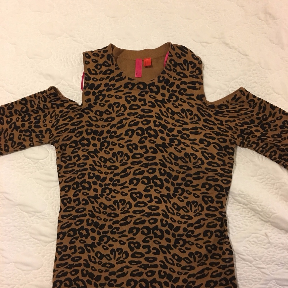 Cheetah print cold shoulder shirt
